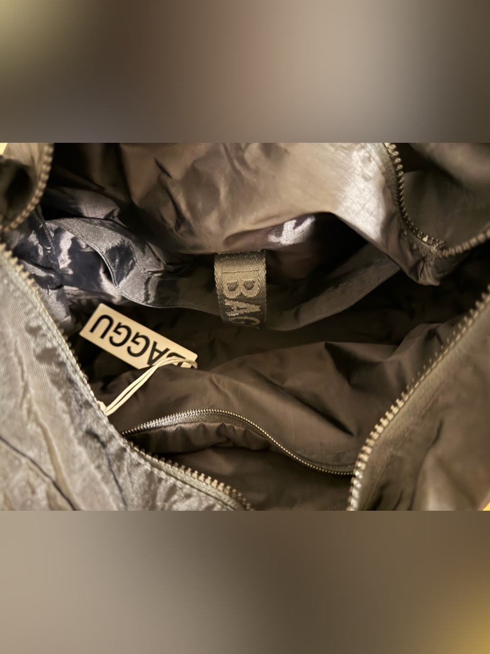 Baggu Large Cargo Crossbody Bag - Picture 5 of 11